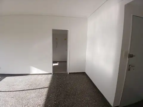 Venta de departamento - 2 ambientes - A la calle - Macrocetro - 25 de Mayo 3200 - Mar del Plata