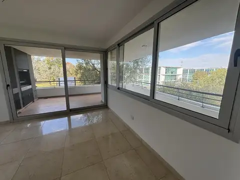 Departamento en Venta en Cristaline, USD 180.000