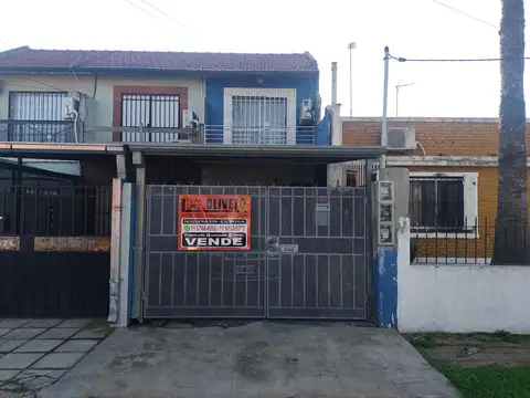 AMPLIO DUPLEX CON COCHERA Y GRAN PATIO