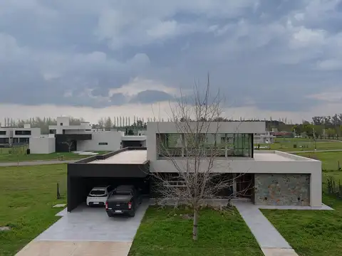 Casa en Haras de Funes