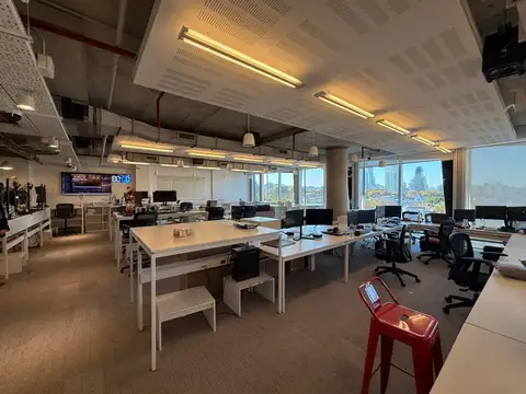 Oficina Monoambiente con 7 baños