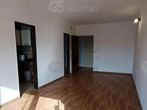 Departamento en Alquiler en San Cristobal, $ 350.000