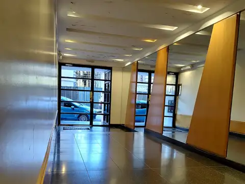 Departamento 2 ambientes. Excelente Ubicación y Estado.