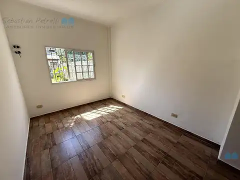 Depto Tipo Casa en Venta con 1 cocheras