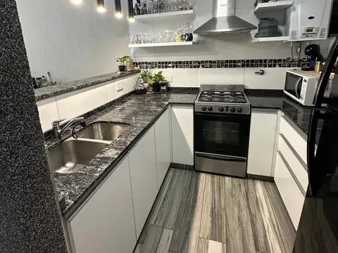Casa 3 ambientes con 2 baños