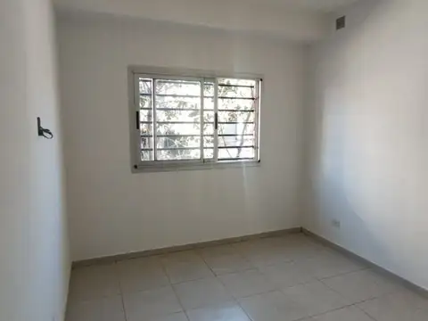 Depto Tipo Casa en Alquiler de 2 dormitorios