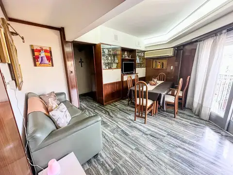 Departamento en Venta en Versalles, USD 159.000