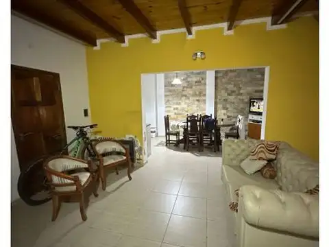 Casa en Venta en Los Solares, USD 133.000
