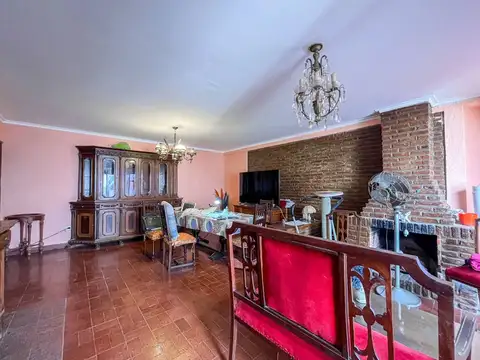 Departamento 6 ambientes con 2 baños