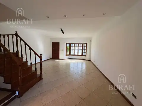 Casa en Venta en Olivos Maipu/Uzal, USD 270.000