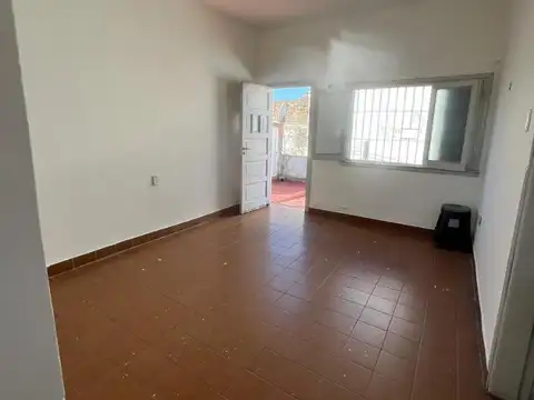 Paysandu 800, Piso 1