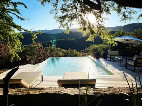 VENTA CASA EXCLUSIVA EN RESERVA NATURAL DE CORDOBA