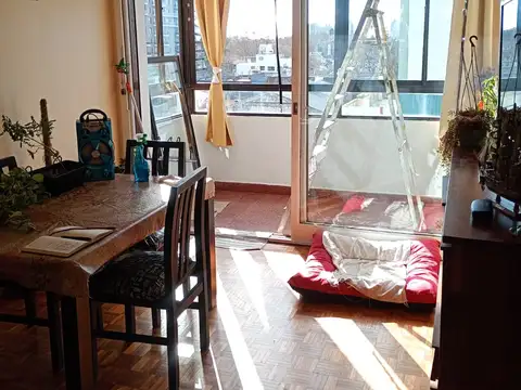 Domingo Faustino Sarmiento 1700, Piso 3