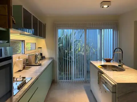 Casa en Alquiler de 3 dormitorios