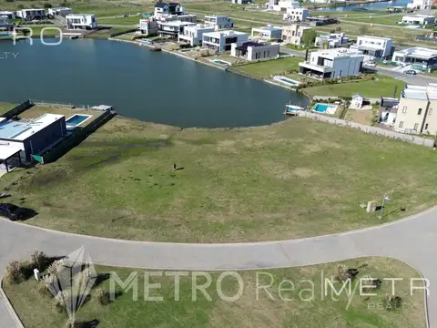 VENTA LOTE AL LAGO VILLALOBOS 1123 M2