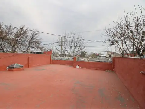 Depto Tipo Casa en Venta en Lanus, USD 56.000