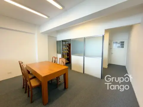 Venta Oficina Tribunales San Nicolas Contrafrente