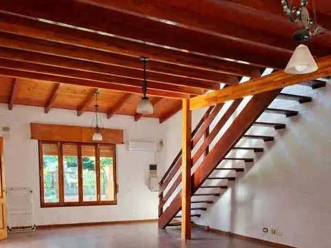 Casa en Alquiler en Funes, $ 1.300.000