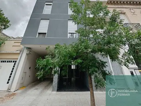 Departamento en venta de 2 dormitorios c/ cochera en Centro