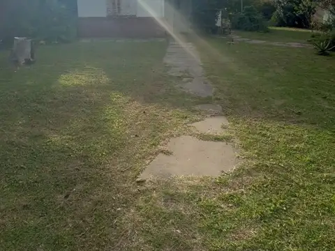 Casa 4 amb en Venta a Refaccionar en Grand Bourg