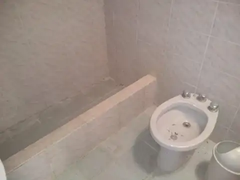 Casa en Venta en Castelar, USD 120.000