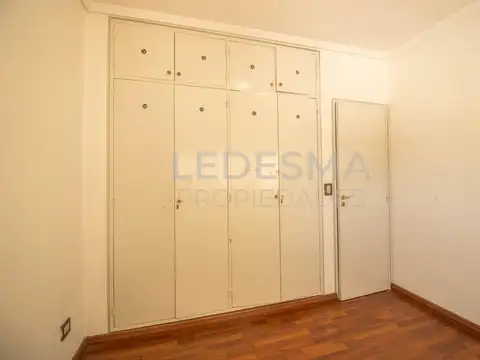 DEPARTAMENTO EN VENTA CASTELAR NORTE  3 AMBIENTES AL FRENTE