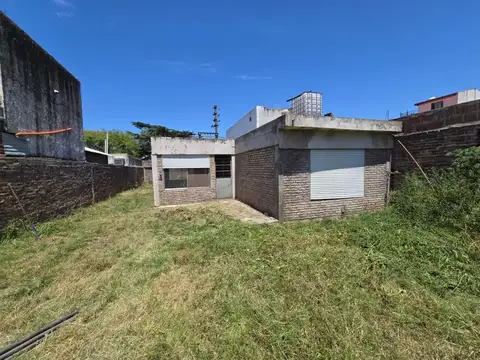 Casa - Venta - Argentina, CLAYPOLE - VENENCIO FLORES 5625