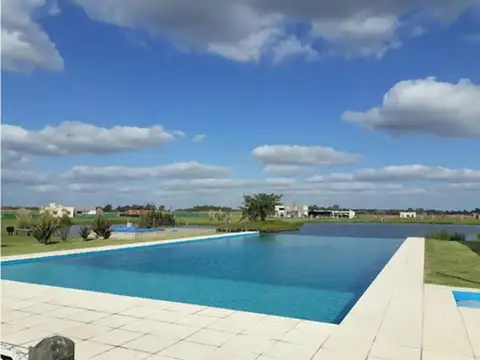 Terreno en Venta en Laguna Azul, USD 20.900