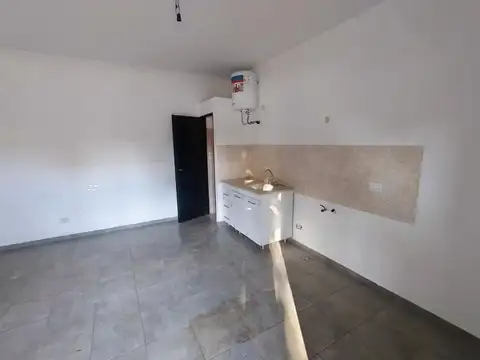 Depto Tipo Casa en Alquiler de Monoambiente
