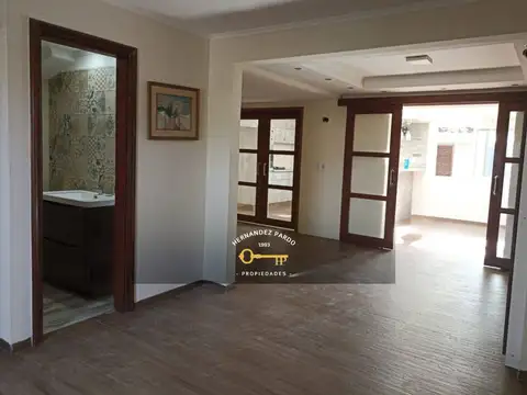 Depto Tipo Casa en Alquiler de 3 dormitorios