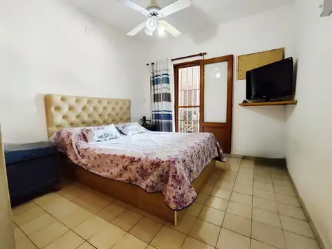 Casa 6 ambientes con 1 baño