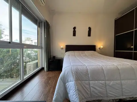 Depto Tipo Casa 4 ambientes con 3 baños