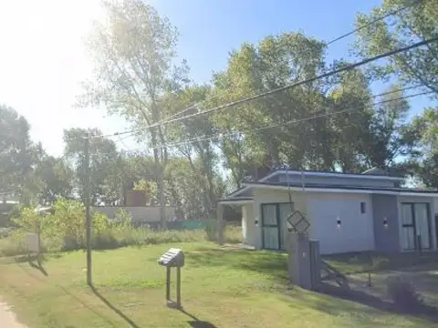 Avenida 2 e/ Las Lilas y Los Pensamientos