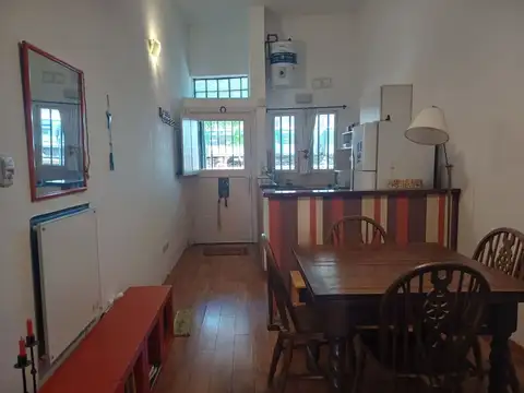 Depto Tipo Casa 2 ambientes con 1 baño