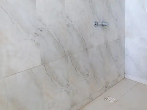 Casa en venta c/ cochera en Punta Negra