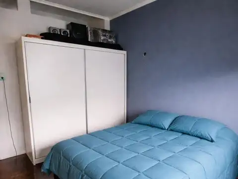 Depto Tipo Casa en Venta 50 años