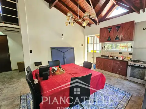 Casa 4 ambientes con 1 baño