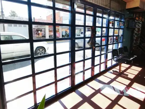 SE VENDE FONDO DE COMERCIO CASA DE REPUESTOS AUTOMOTOR