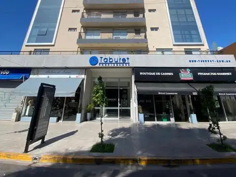 Las Heras al 300 depto 207