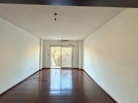 Doctor Rómulo Naón 4000