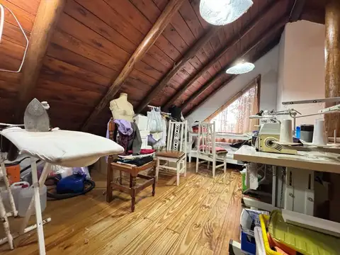 Casa 5 ambientes con 2 baños