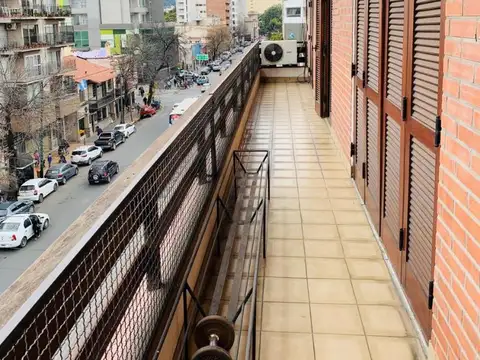 Departamento 5 ambientes con 2 baños