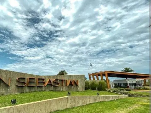 LOTE EN VENTA DE 858m2 AREA 8 en BARRIO CERRADO SAN SEBASTIAN, ESCOBAR, APTO FINANCIACION!