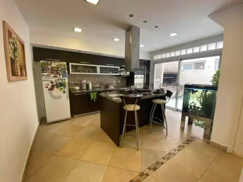 Venta Departamento Piso 4 Ambientes Paternal Patio Balcón