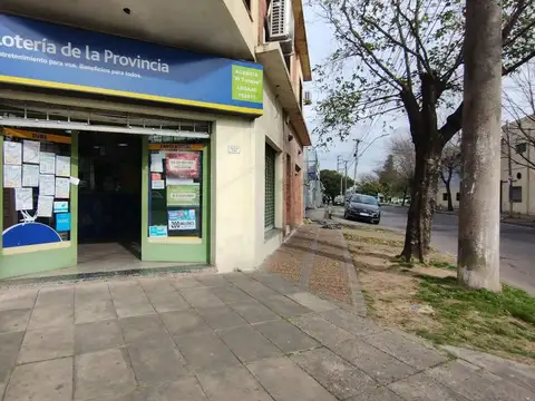 VENTA DE LOCAL EN ESQUINA VILLA TESEI NUEVO VALOR