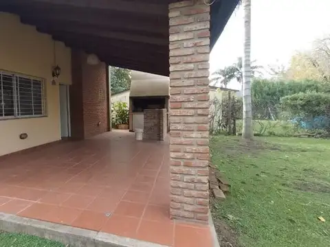 Casa en Alquiler en Funes, $ 1.300.000