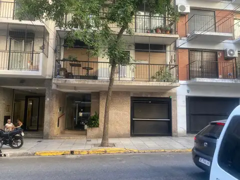 VENTA COCHERA CUBIERTA RECOLETA