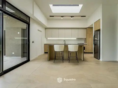 Casa 3 ambientes con 2 baños