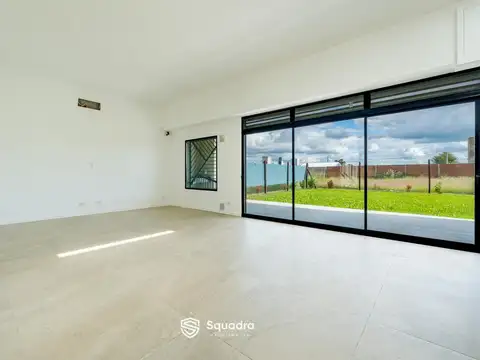 VENTA - Casa de 2 dormitorios a estrenar, galería con parrillero - Alvear.