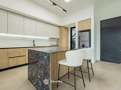 VENTA - Casa de 2 dormitorios a estrenar, galería con parrillero - Alvear.